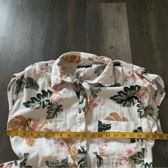 Blank NYC Garden Party Romper Vacation Floral Button Front Linen Viscose - Picture 8 of 12